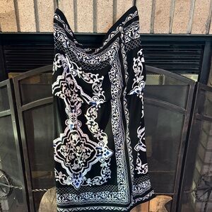 Chic Black Dress with White Patterns